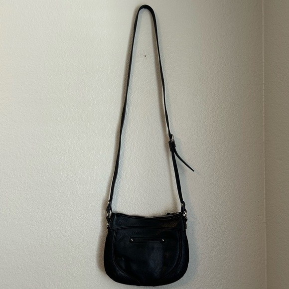 B. Makowsky Womens 100% Leather Crossbody Adjustable Strap Purse Black w/Studs - Picture 5 of 10